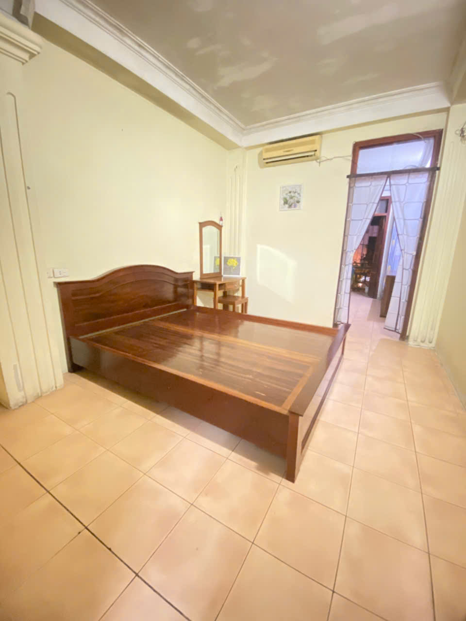 Cho thuê căn hộ Tập thể tầng 2 Giải Phóng chỉ 6 Triệu ở gia đình 50m2, 2 ngủ - Ảnh 1